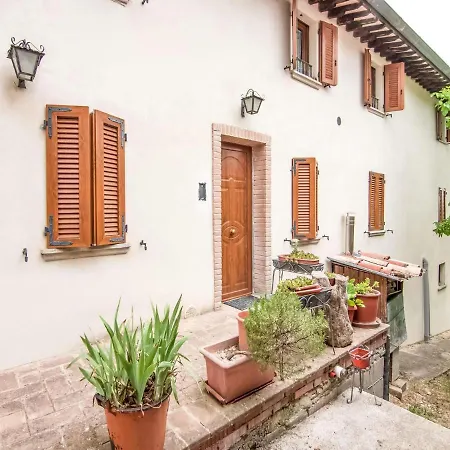 Comfortable In With A Terrace Semesterbostad Assisi